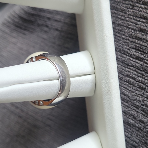 Lia Sophia white bubble enamel ring - Picture 4 of 4